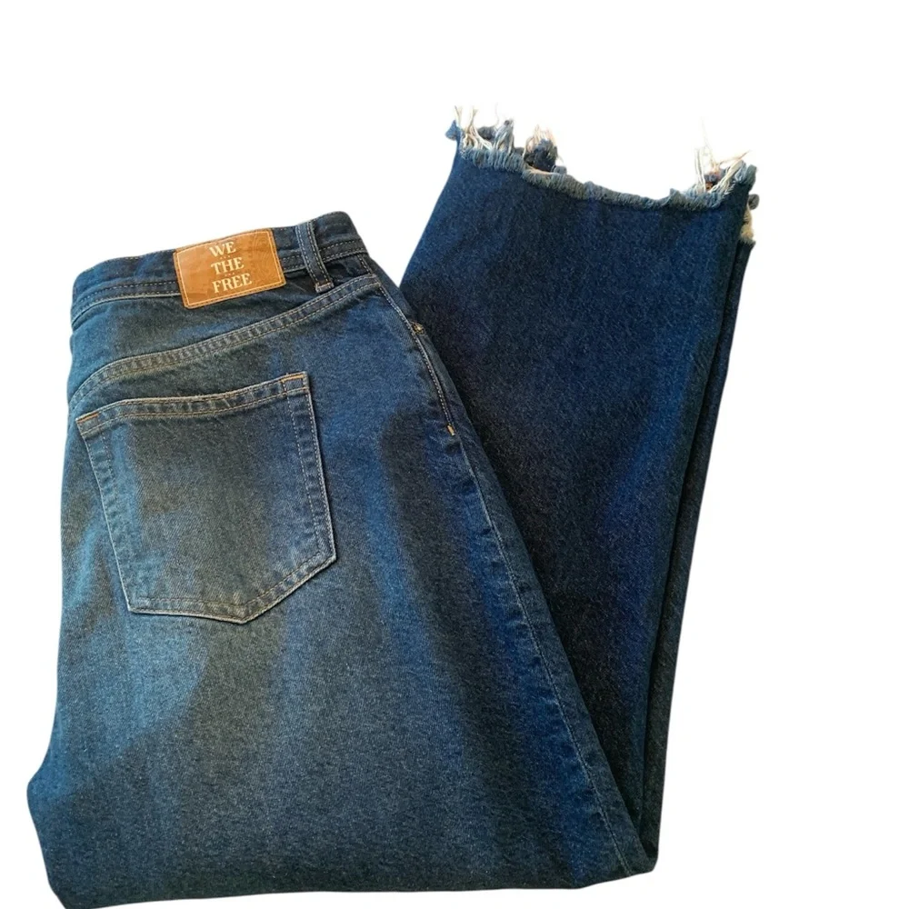 We The Free Free People Jeans Size 32 Distressed Raw Hem Straight Leg Denim - Picture 4 of 4
